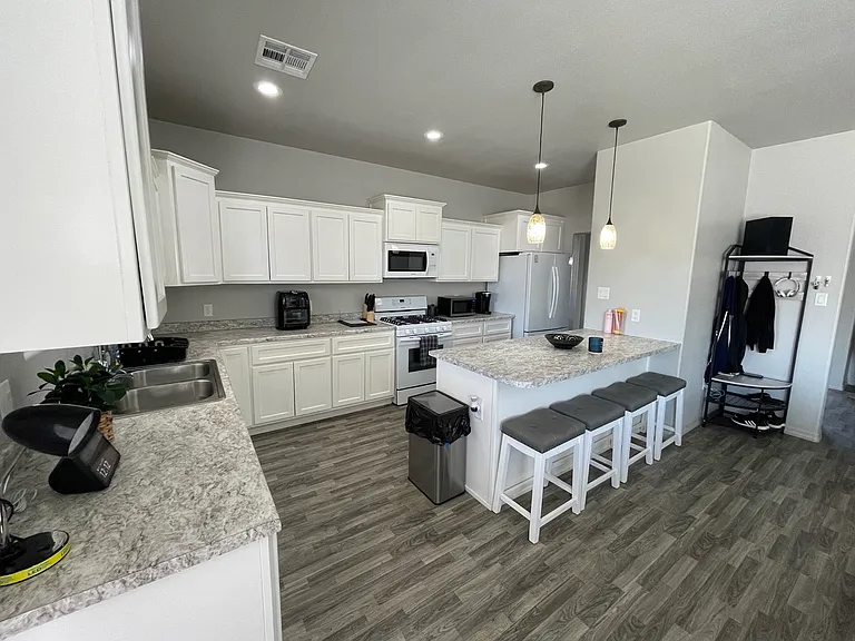 4117 W Camille Pl — Photo 9