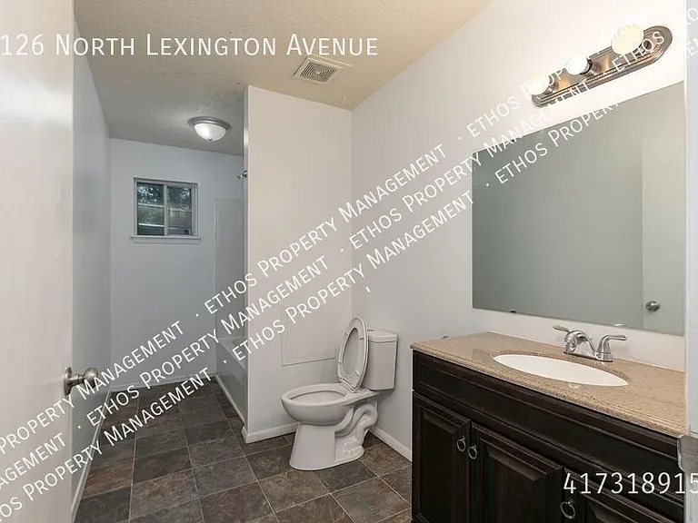 2126 N Lexington Ave — Photo 9