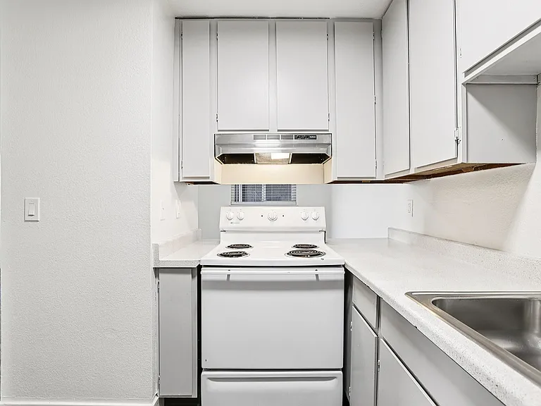 Interior 2x2