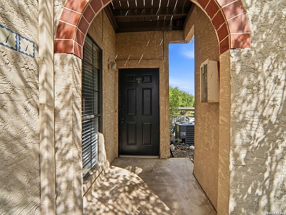 2nd image of 6100 Woodlake Pkwy #311
