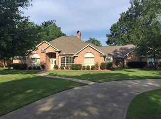 103 Briarwood St, Sulphur Springs, TX 75482