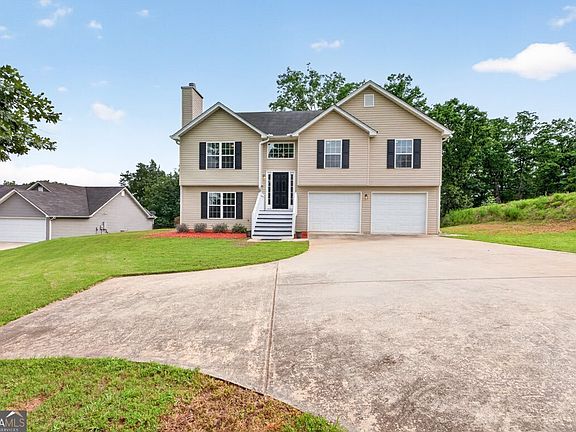 3rd image of 2726 Sawyer Mill Dr