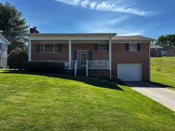 207 Christopher Dr, Beckley, WV 25801