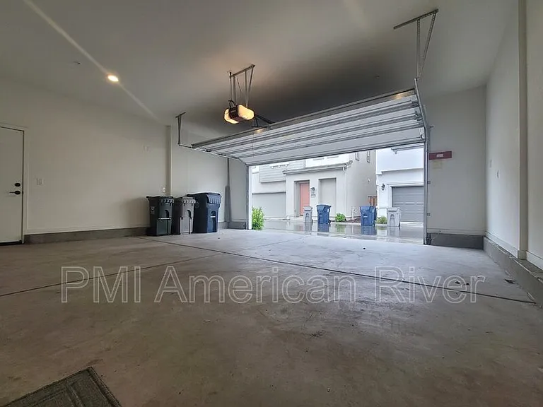 1648 Scarlet Ash Ave — Photo 22