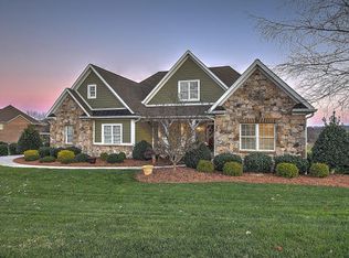 251 Sunset Ridge Ct, Johnson City, TN 37615
