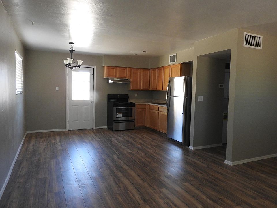 Kitchen/dining views