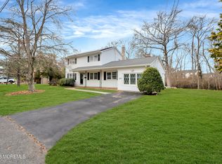 429 Lake Ave, Oakhurst, NJ
