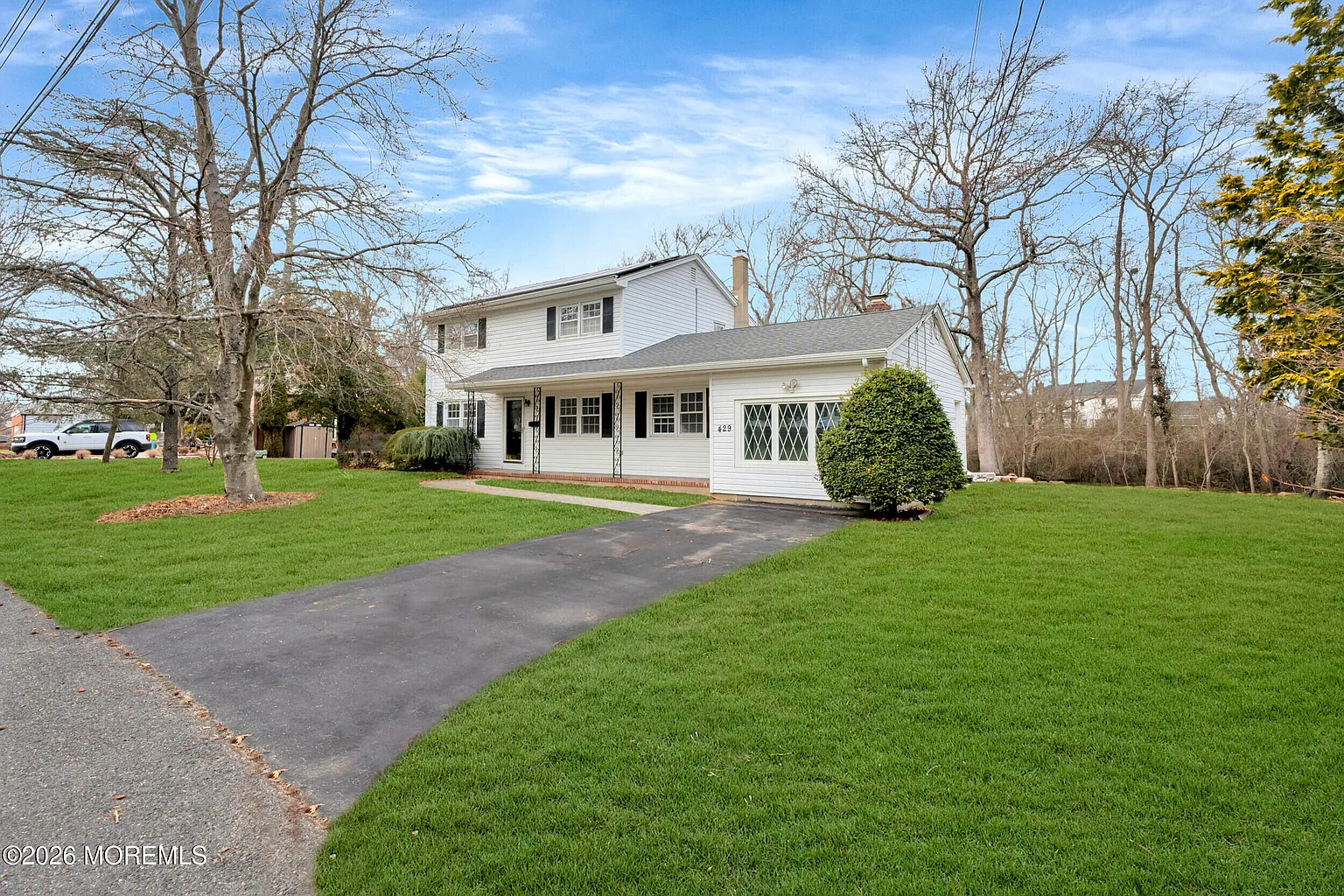 429 Lake Ave photo 1
