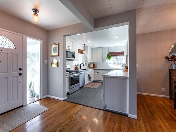 5th image of 3331 Ladoga Ave