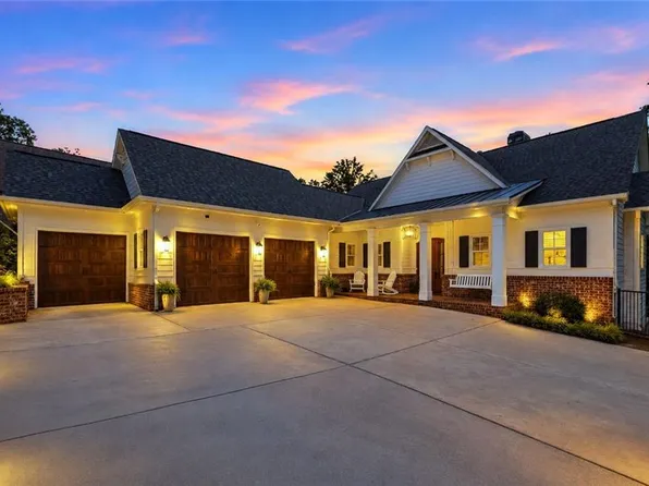6022 Windjammer Way, Gainesville, GA 30506