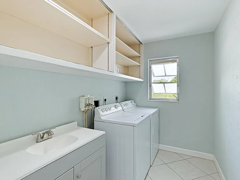 bath & laundry