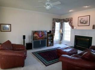 52 Scarborough Park, Rochester, NY 14625