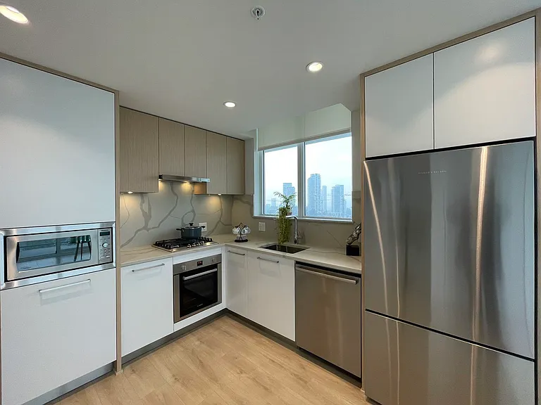 567 Clarke Rd #2202 — Photo 7