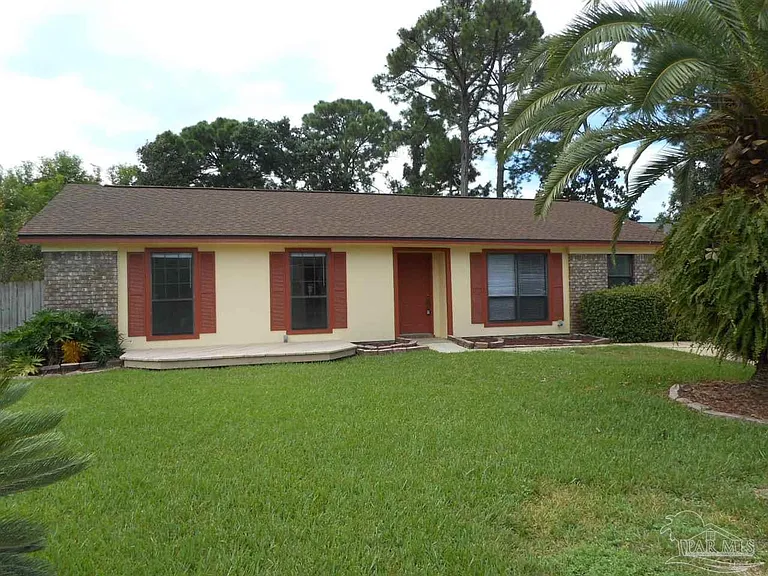 1455 Sanibel Ln — Photo 1