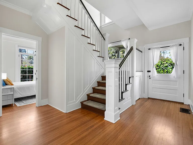 402 E Valerio St — Photo 5
