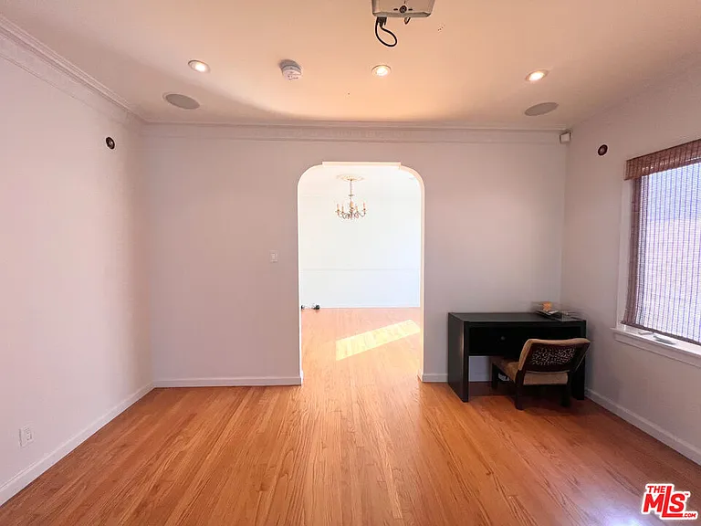 2652 S Bedford St — Photo 5