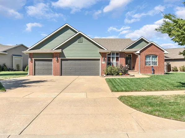 1430 E Summerlyn Dr, Derby, KS 67037