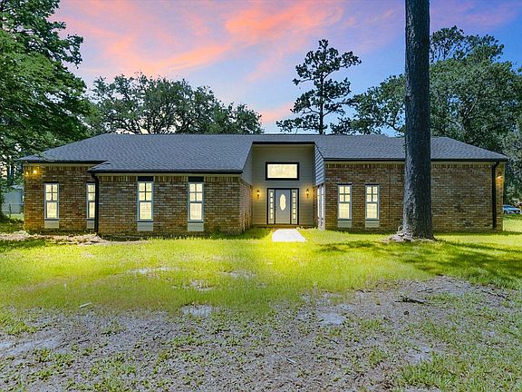2nd image of 13495 Rolling Hills Dr