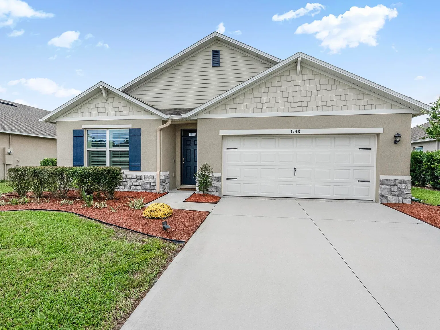 4 bed, 1846 sqft, $2,400 — Photo 2