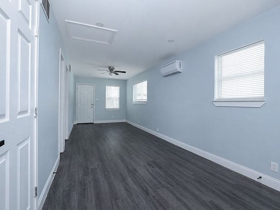 4th image of 4120 Linn St APT E