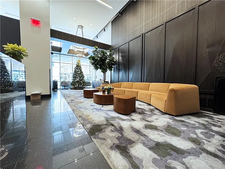 950 W Peachtree St NW — Photo 22