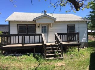 610 N Second St, Hico, TX 76457