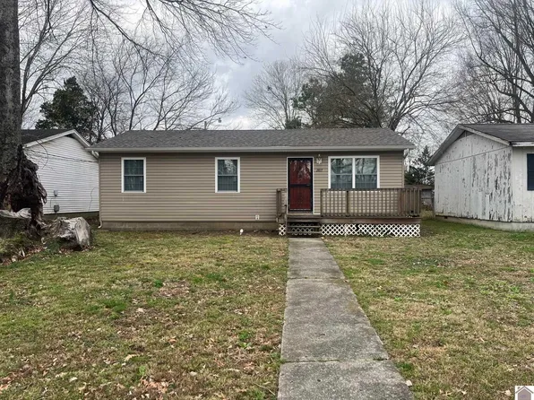 2817 Bradley St, Paducah, KY 42003