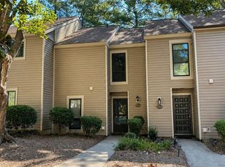 301 Village Ln Unit C, Greensboro, NC 27409
