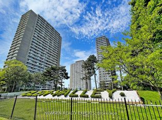 725 Don Mills Rd #1903, Toronto, ON M3C 1S7