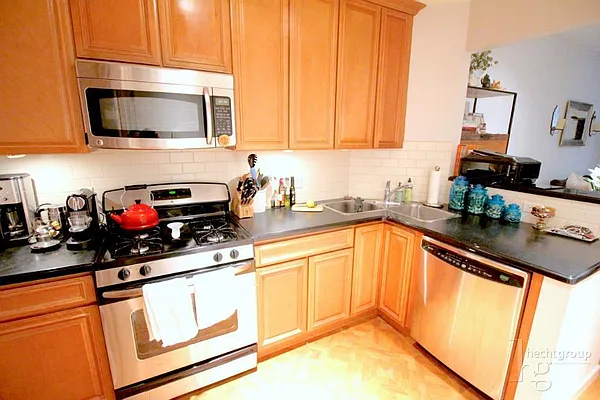 Rented by Compass | media 12