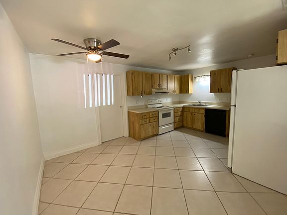 5th image of 1017 Michigan Dr W #B