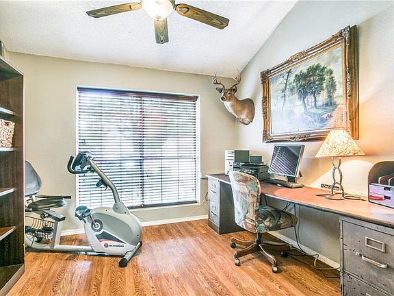 5th image of 6872 Dogwood Ct
