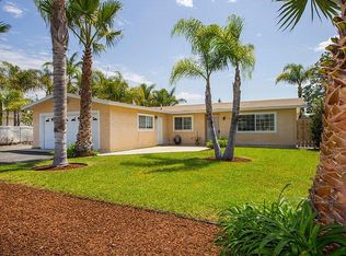 865 Maryland Dr, Vista, CA 92083