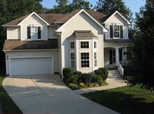 105 Bowers Ln, Cary, NC 27519