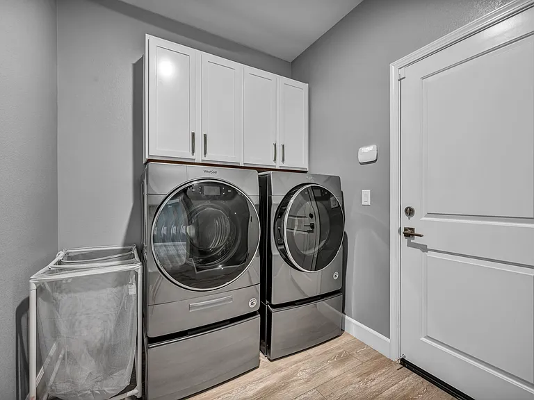518 Riverbed Cir — Photo 37