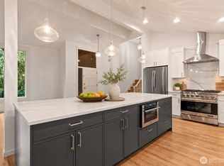 16438 SE 22nd St, Bellevue, WA 98008