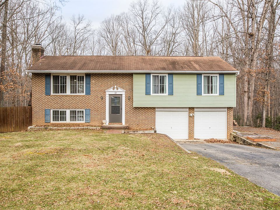 1st image of 13 Huntington Dr