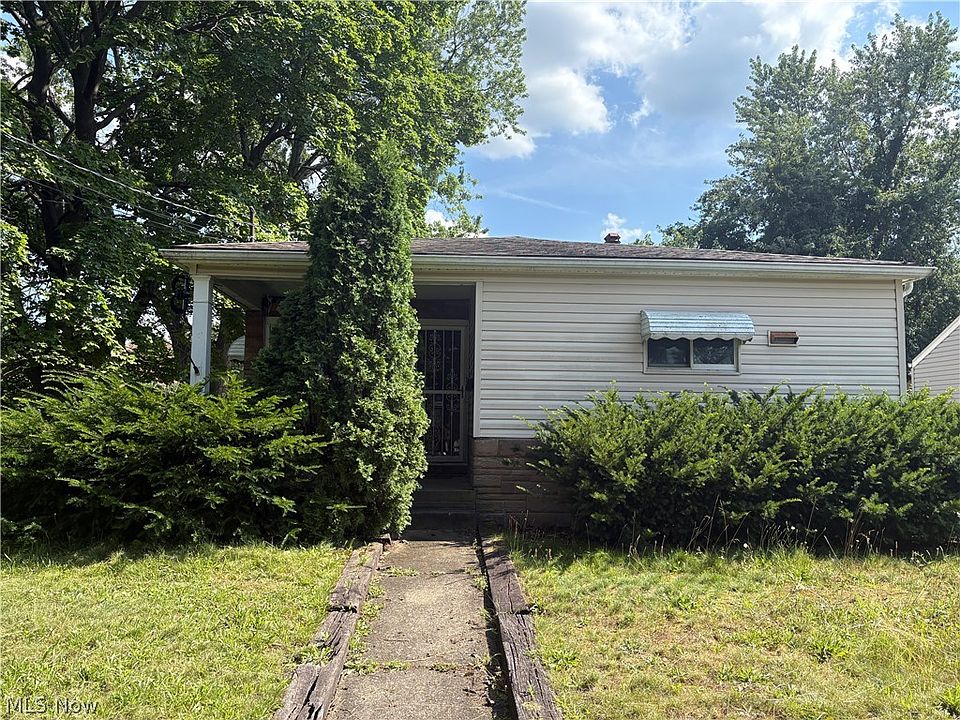1st image of 908 Clifford Ave