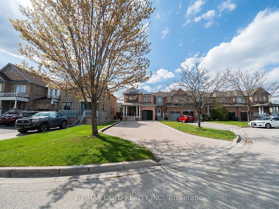 1st image of 19 Spring Valley Ct