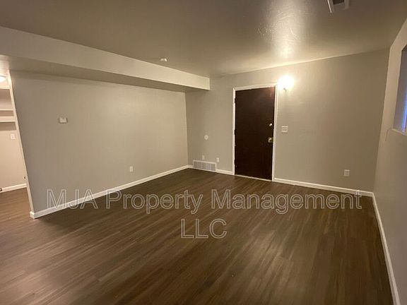 2nd image of 2523 S Lakecrest Dr APT 1