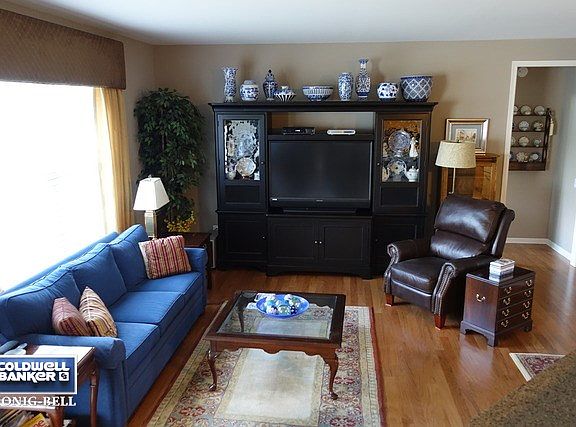 3rd image of 307 Prideland Dr