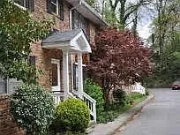 821 Durant Pl NE — Photo 3