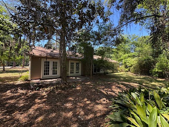3rd image of 169 Acacia Blvd