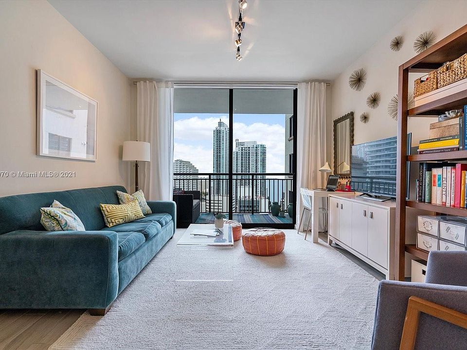 1st image of 999 SW 1st Ave APT 2807