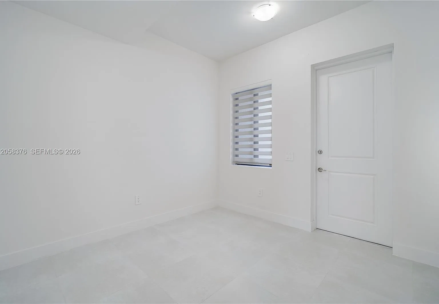 3 bed, 2.5 bath, 1558 sqft, $2,500 — Photo 3