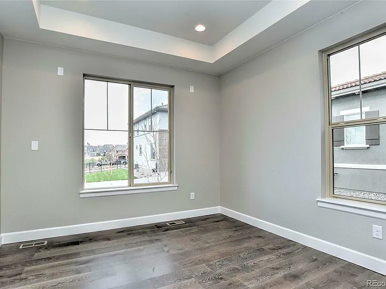 6040 S Olive Ct — Photo 6