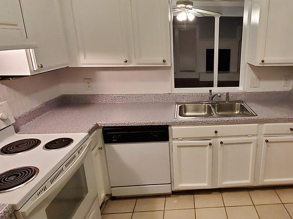5th image of 4765 Greenlaw Dr