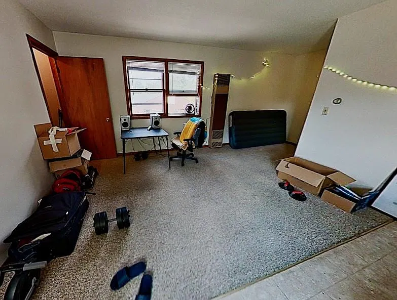 Studio, 300 sqft, $780 — Photo 4