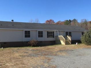2057 Crawford Rd, Halifax, VA 24558
