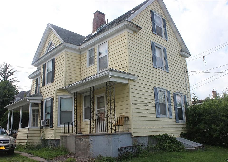 2nd image of 410 N Washington St